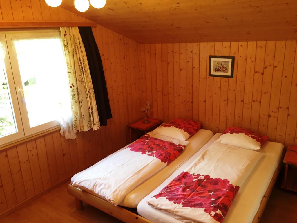 Alpen Chalet คันเดอร์ชเตค ห้อง รูปภาพ