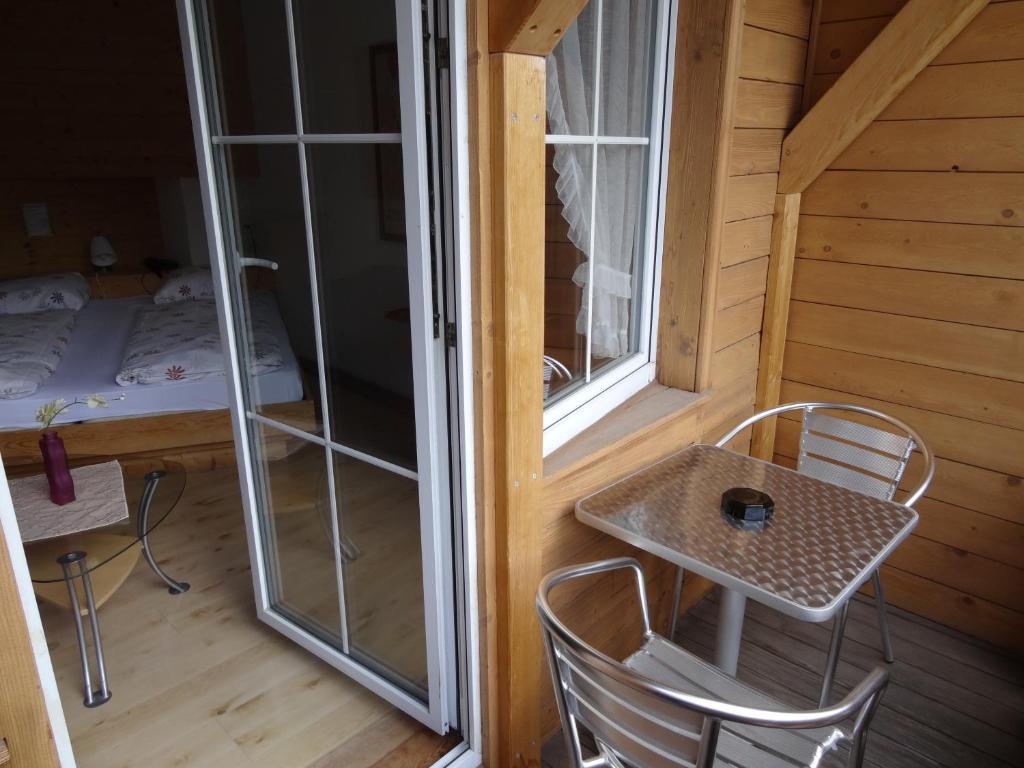 Alpen Chalet คันเดอร์ชเตค ห้อง รูปภาพ